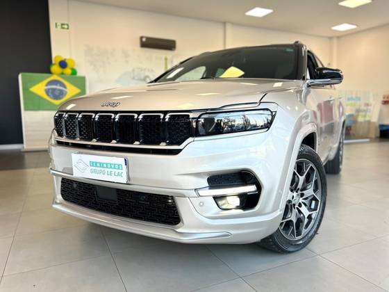 JEEP COMMANDER 1.3 T270 TURBO FLEX OVERLAND AT6 JEEP COMMANDER 1.3 T270 TURBO FLEX OVERLAND AT6
